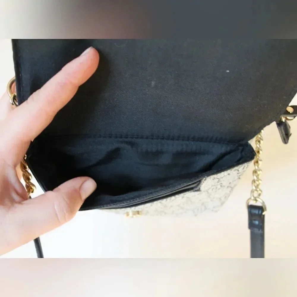 ✨ Nanette Lepore  | Vegan Leather Crossbody - Picture 3 of 7